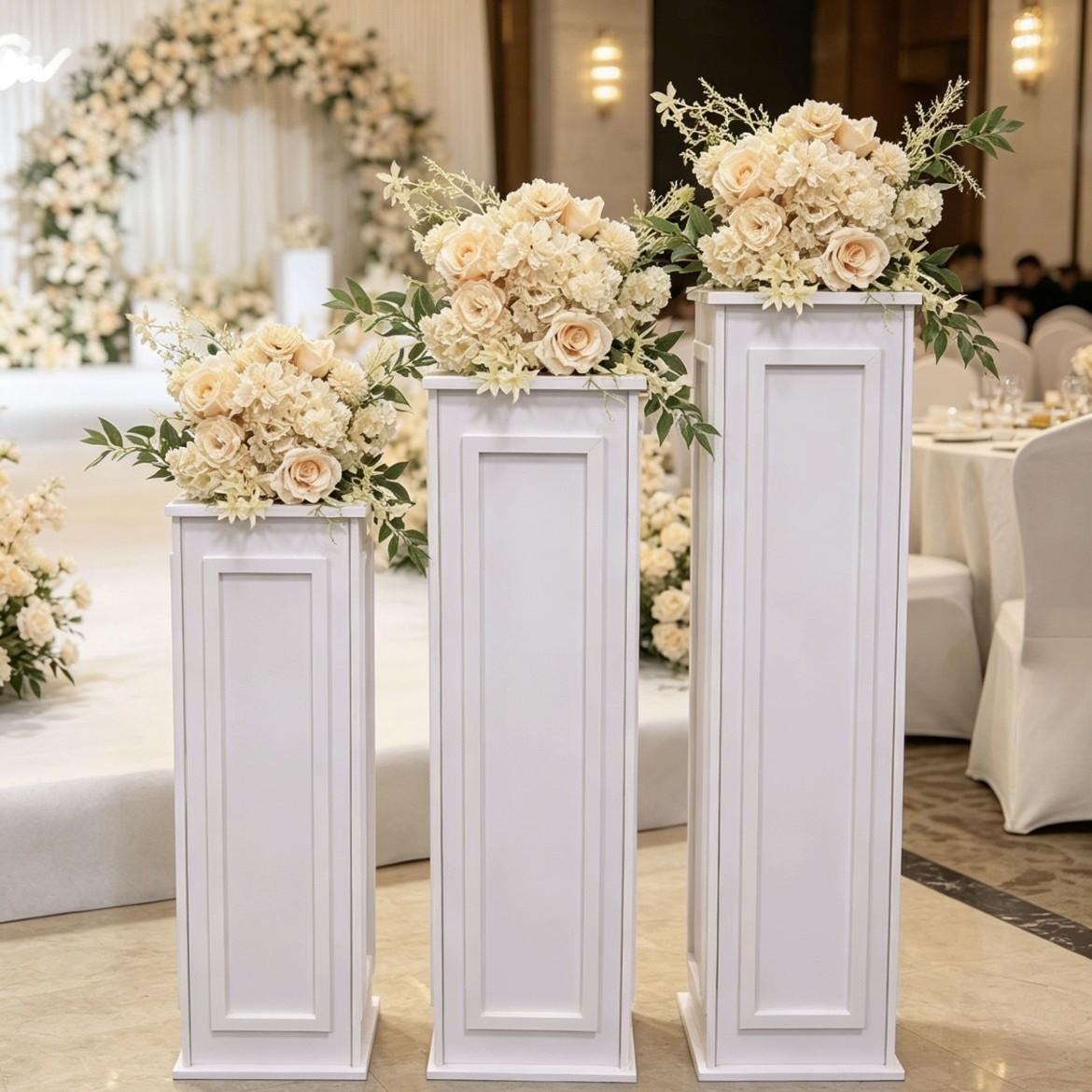 Supply Wedding Venue - مستلزمات الزفاف: أعمدة رومانية من البولي